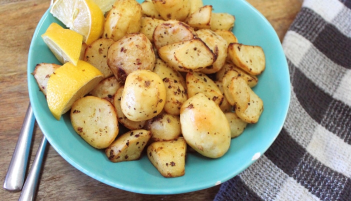 Herb and Garlic Crispy Roasted Potatoes (in the air fryer!)