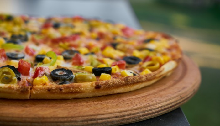 All you need to know about Dominos Plant-Based Pizza and Snacks!