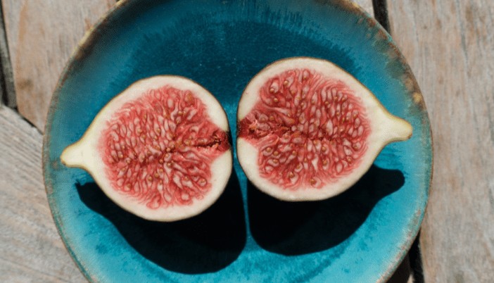 fig fruit cut in half